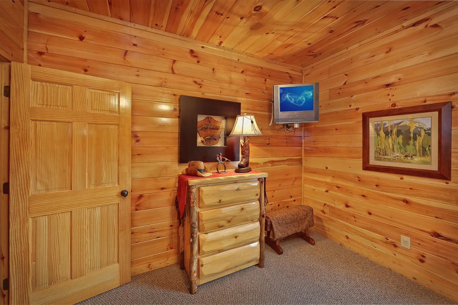 Knotty & Nice Holiday Home 개틀린버그 외부 사진